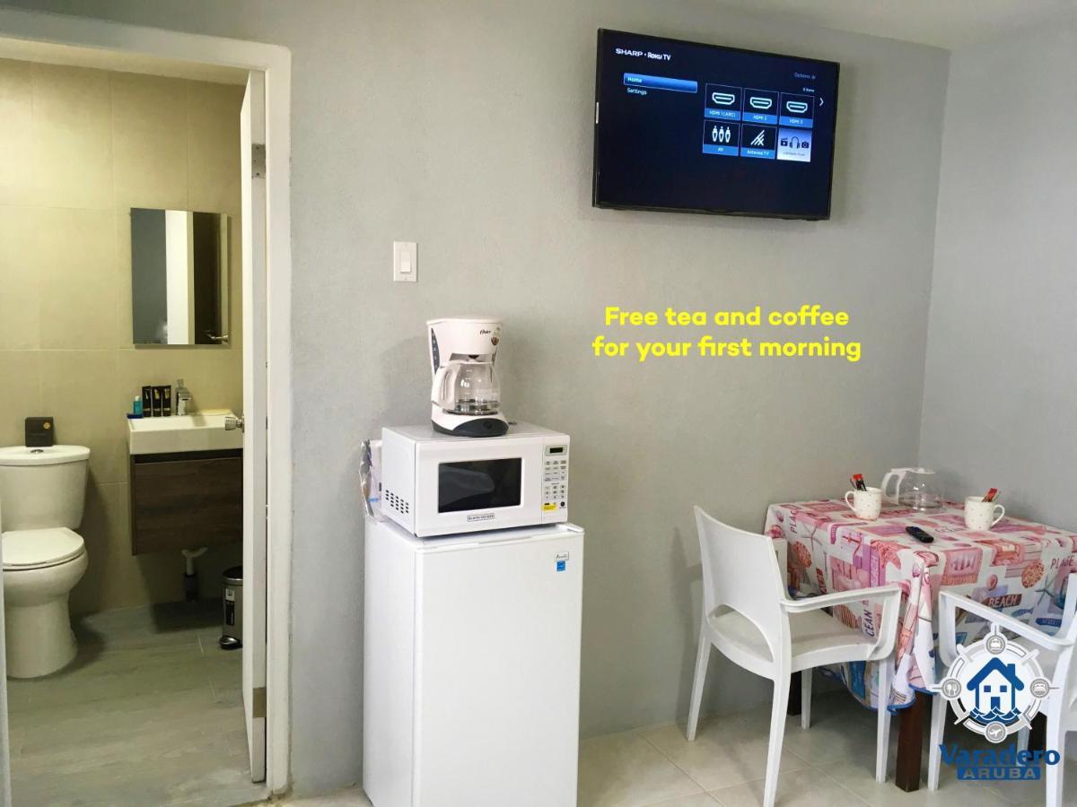 Varadero Marina Airport Guests Rooms Oranjestad Luaran gambar
