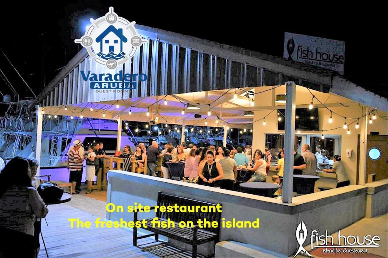 Varadero Marina Airport Guests Rooms Oranjestad Luaran gambar