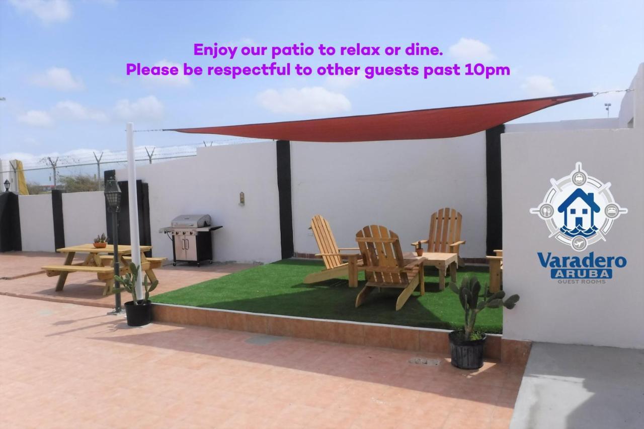 Varadero Marina Airport Guests Rooms Oranjestad Luaran gambar
