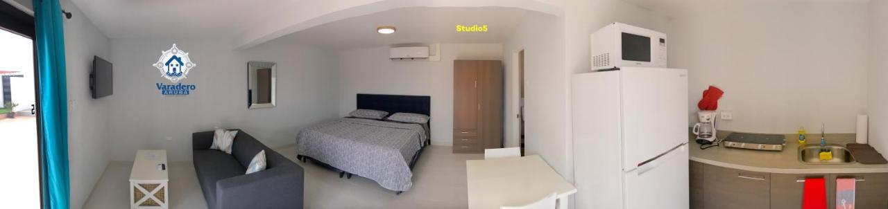 Varadero Marina Airport Guests Rooms Oranjestad Luaran gambar