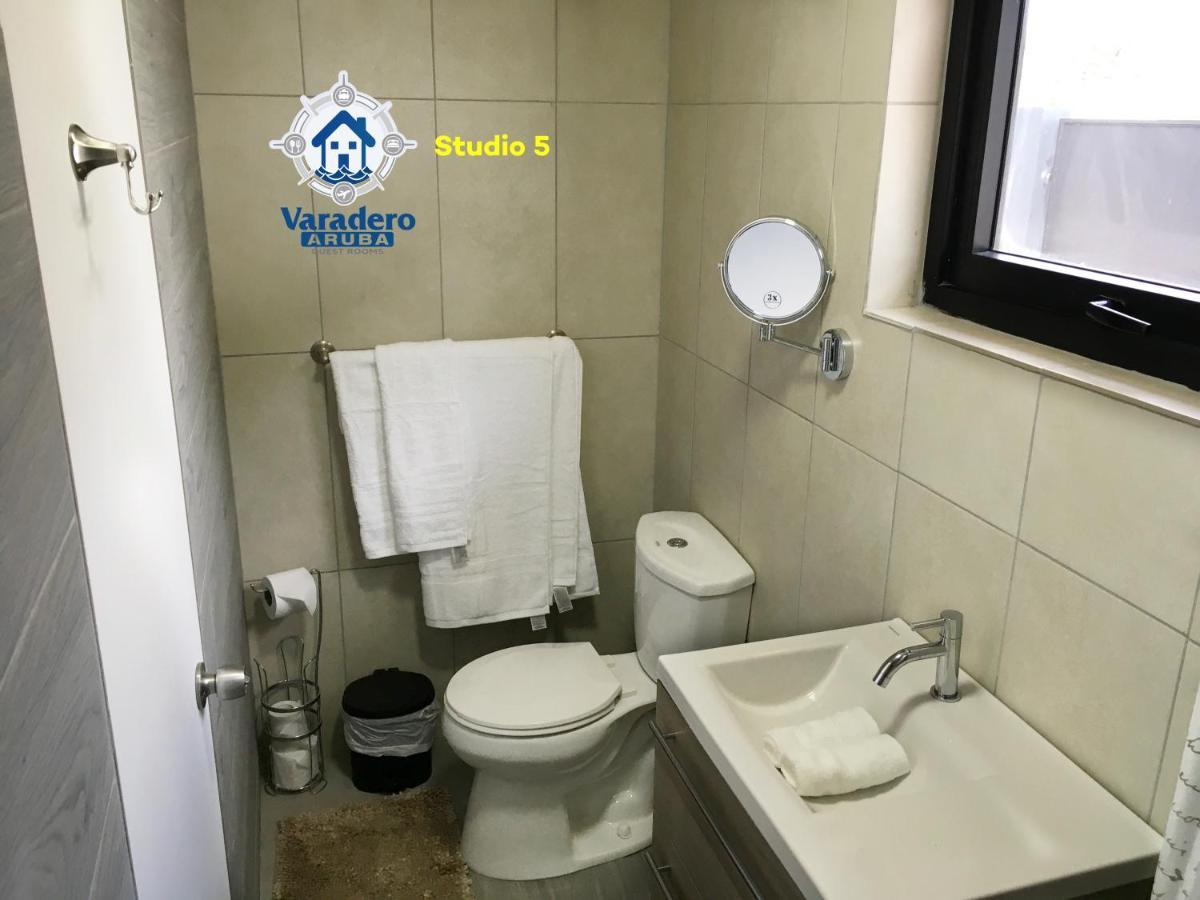 Varadero Marina Airport Guests Rooms Oranjestad Luaran gambar